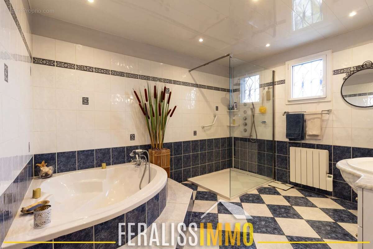 Maison à HARDRICOURT