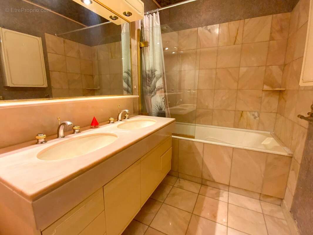 Appartement à LIVRY-GARGAN