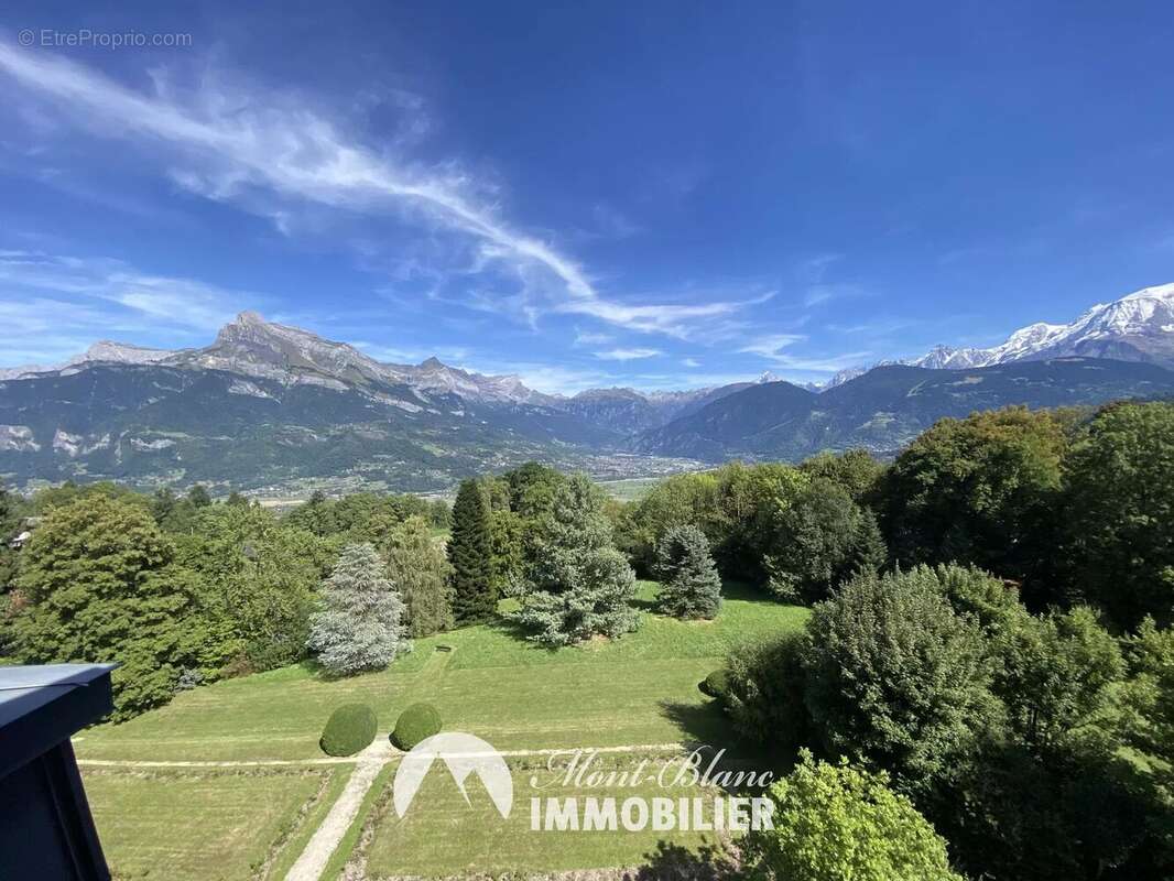 Appartement à COMBLOUX