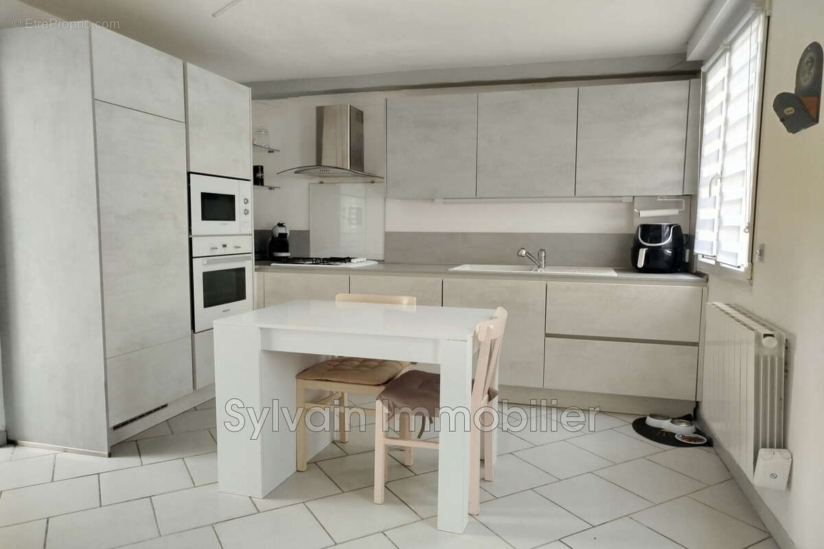 Maison à FORGES-LES-EAUX