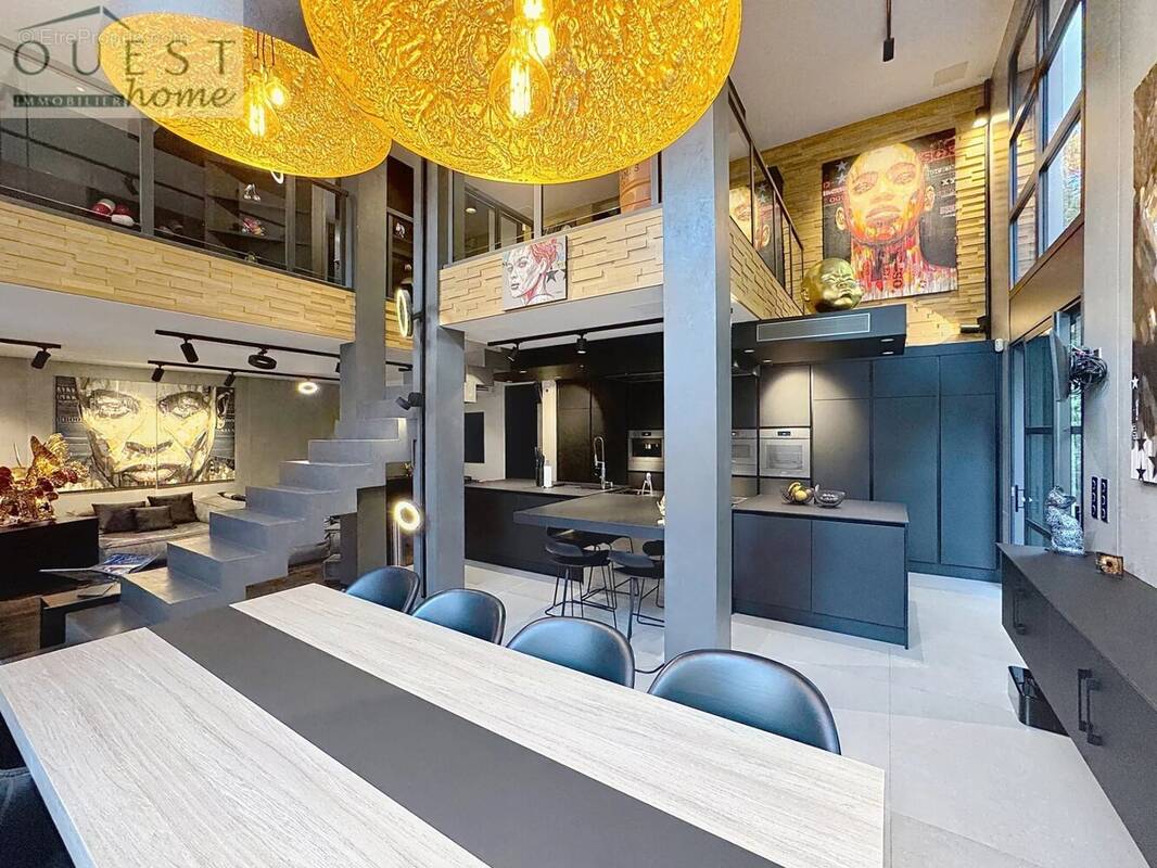 Maison à CHARBONNIERES-LES-BAINS