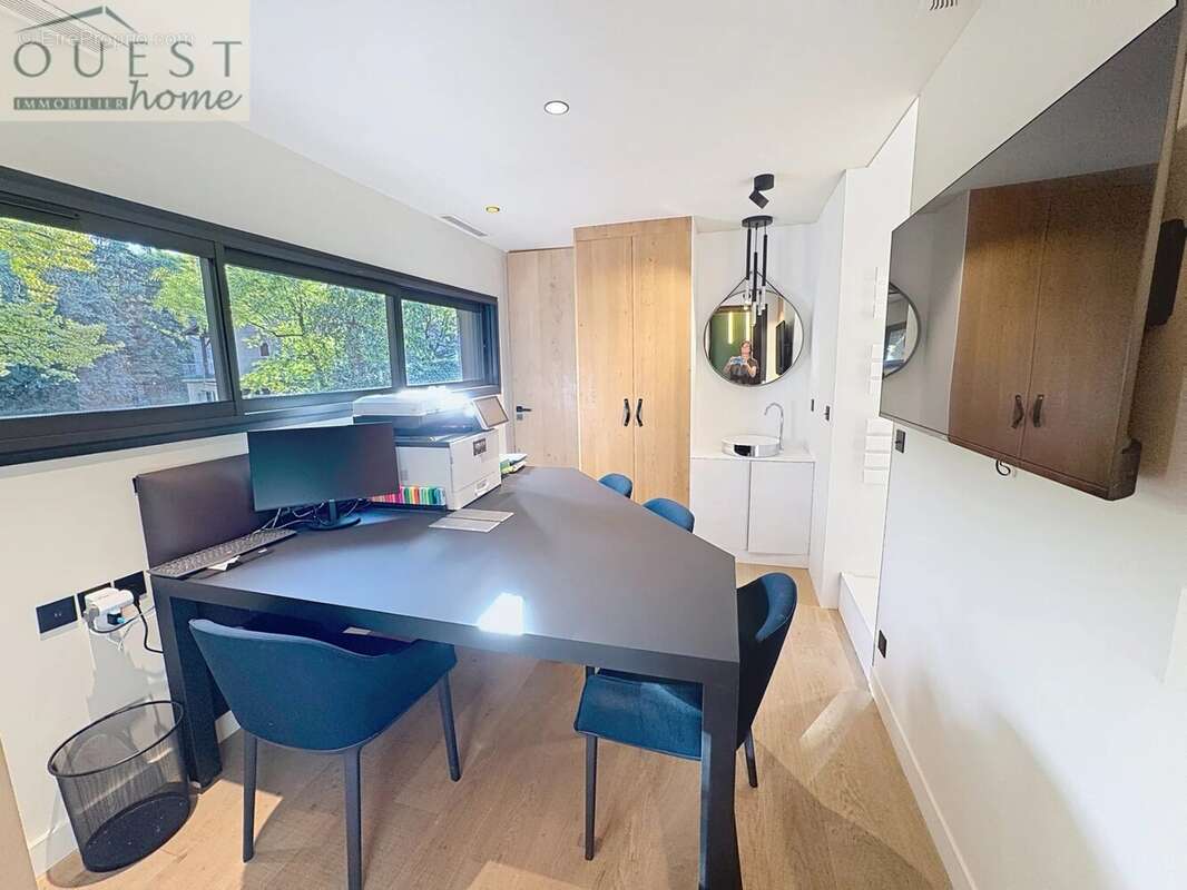 Maison à CHARBONNIERES-LES-BAINS