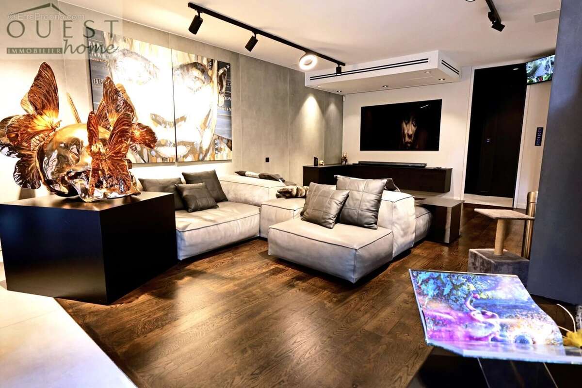 Maison à CHARBONNIERES-LES-BAINS