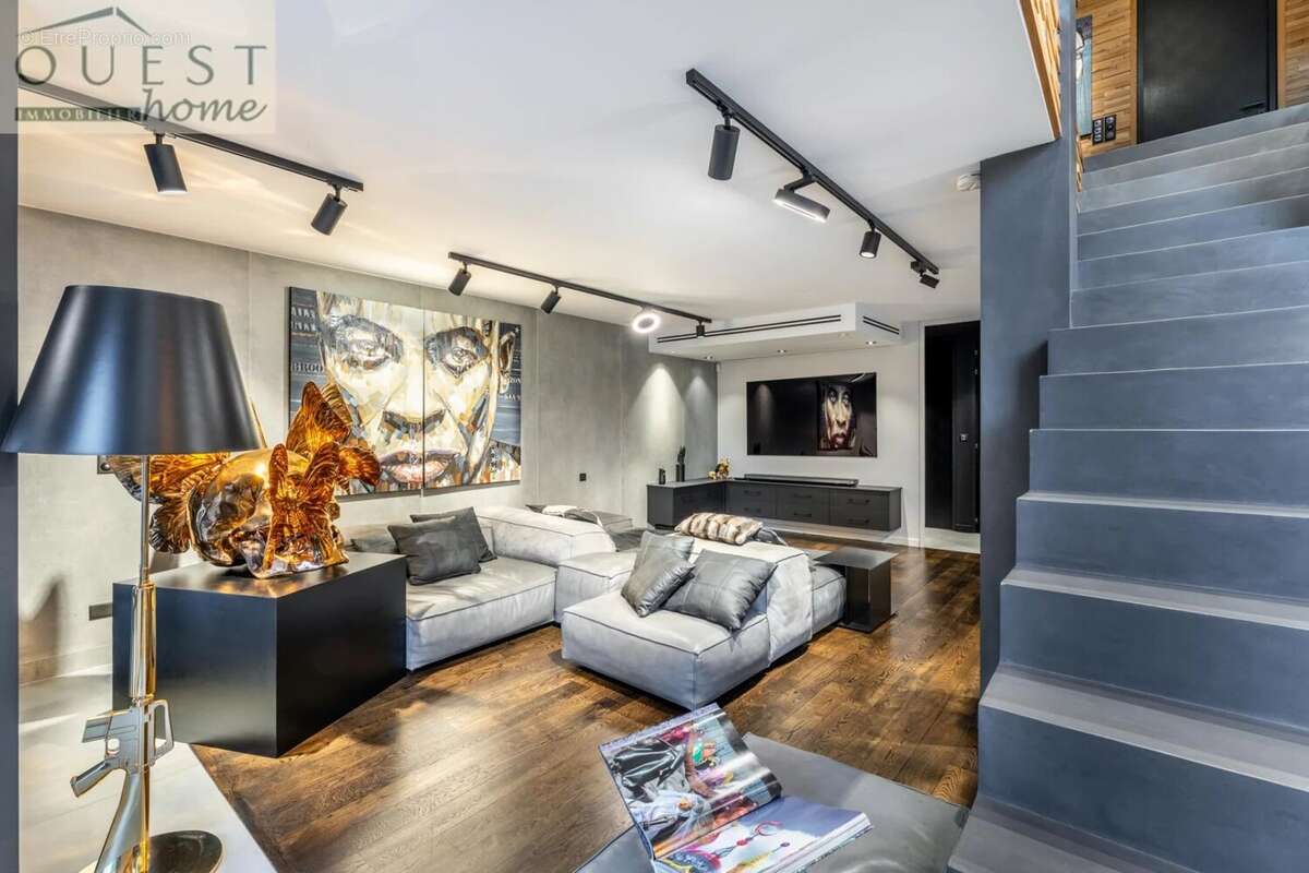 Maison à CHARBONNIERES-LES-BAINS