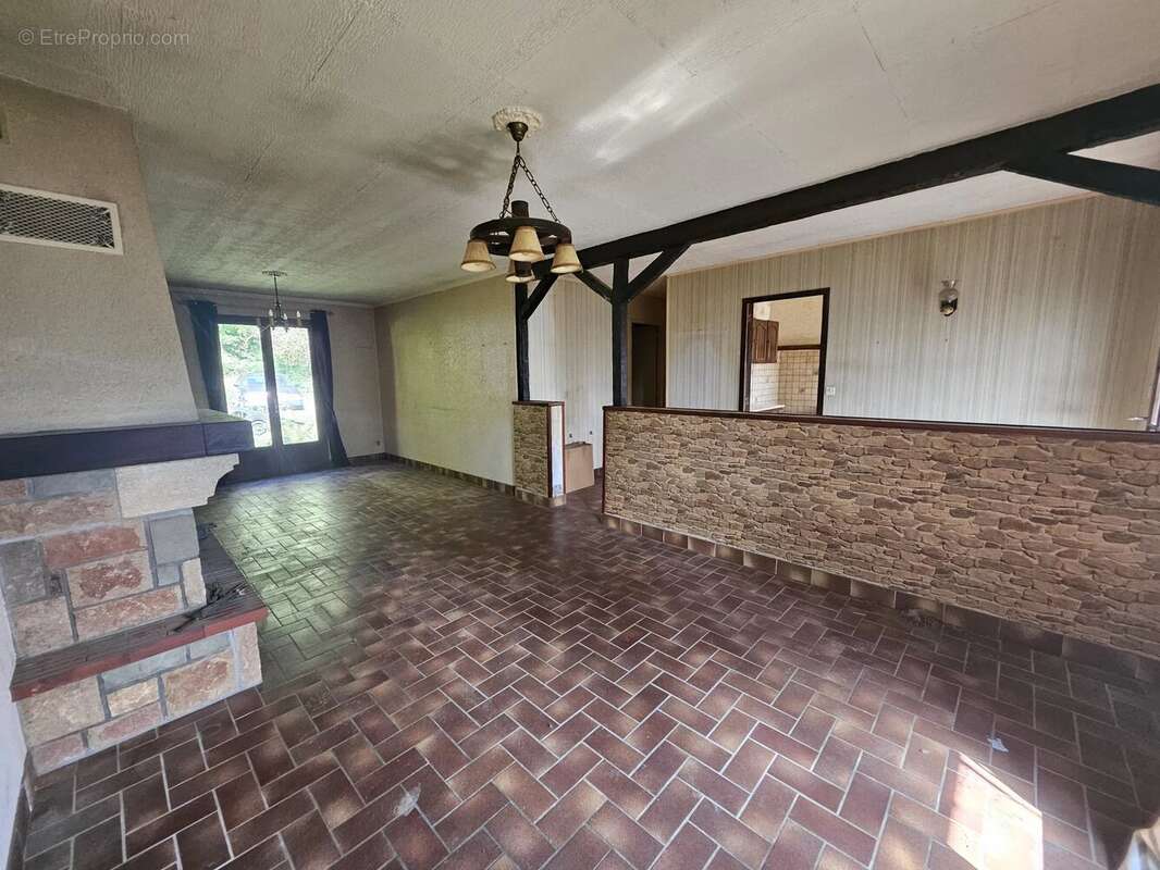 Maison à ARNIERES-SUR-ITON