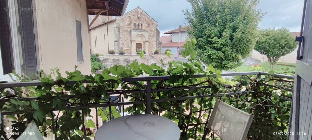 Maison à SAINT-JULIEN-SUR-VEYLE