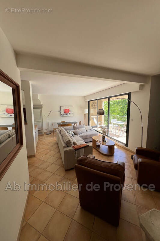Appartement à LOURMARIN