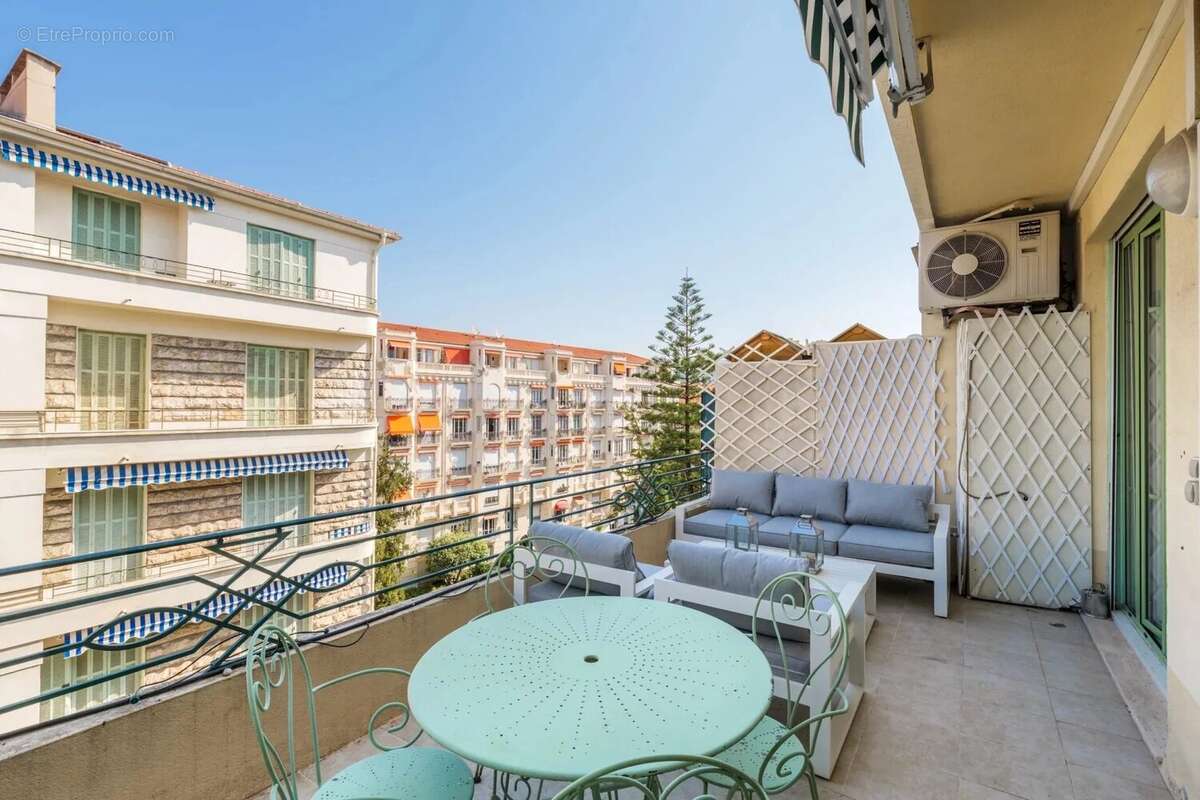 Appartement à NICE