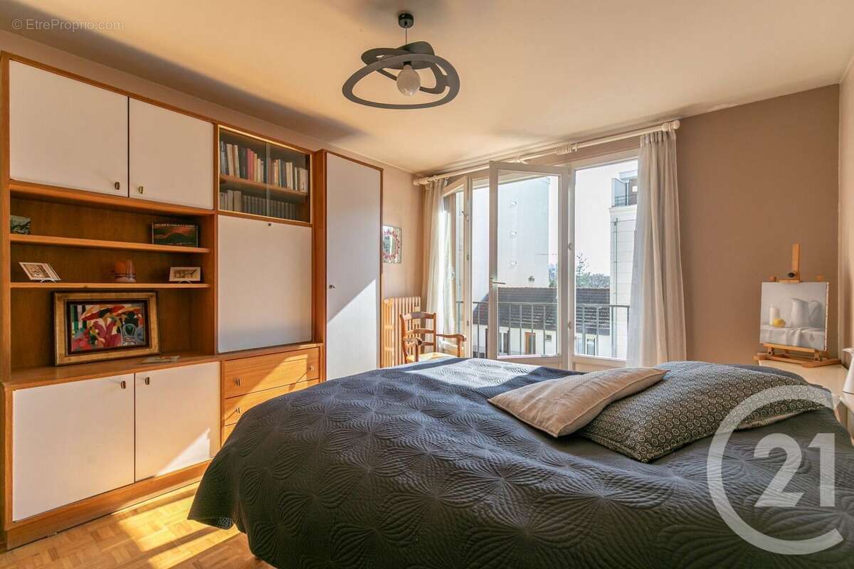 Appartement à SAINT-MAUR-DES-FOSSES