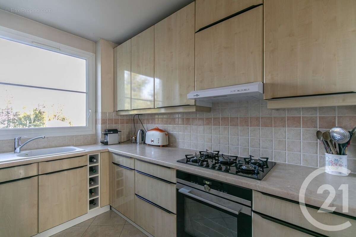 Appartement à SAINT-MAUR-DES-FOSSES