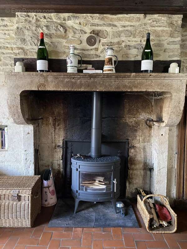 Maison à BOUX-SOUS-SALMAISE