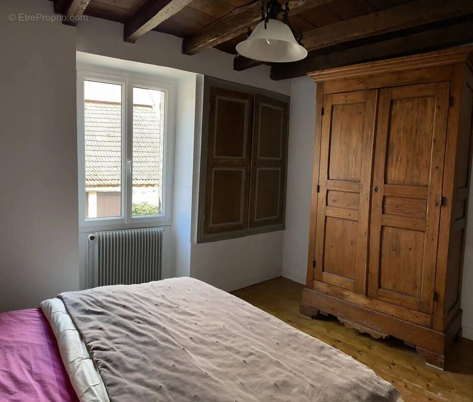 Maison à BOUX-SOUS-SALMAISE