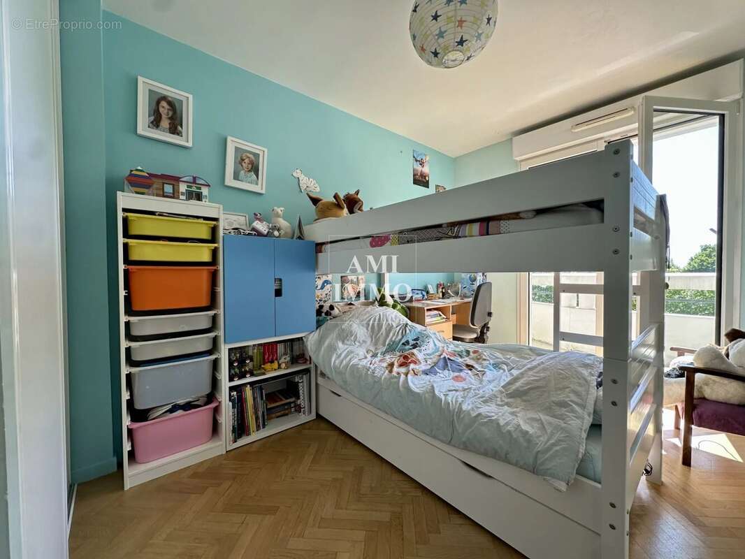 Appartement à CHATILLON