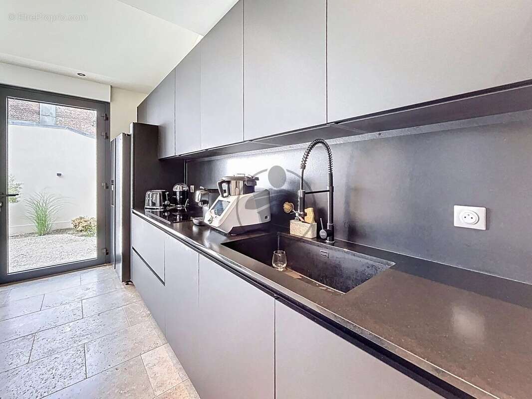 Maison à SAINT-QUENTIN