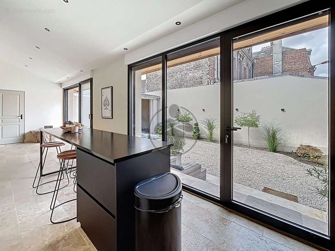 Maison à SAINT-QUENTIN