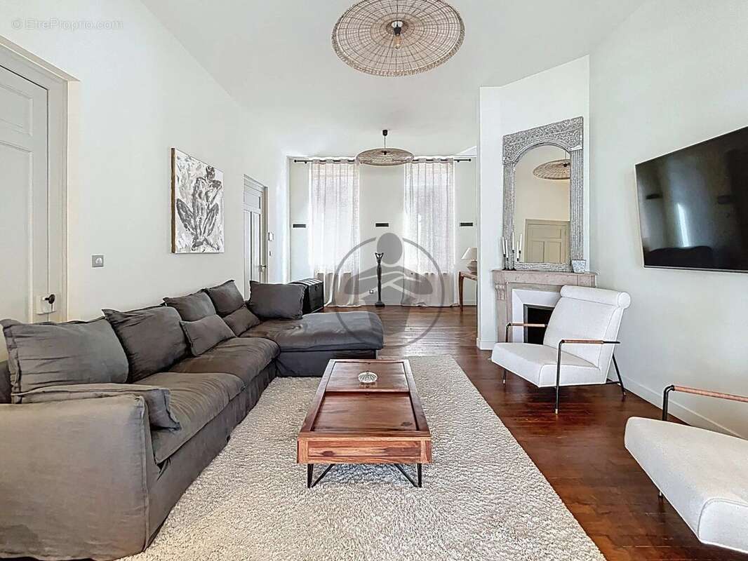 Maison à SAINT-QUENTIN