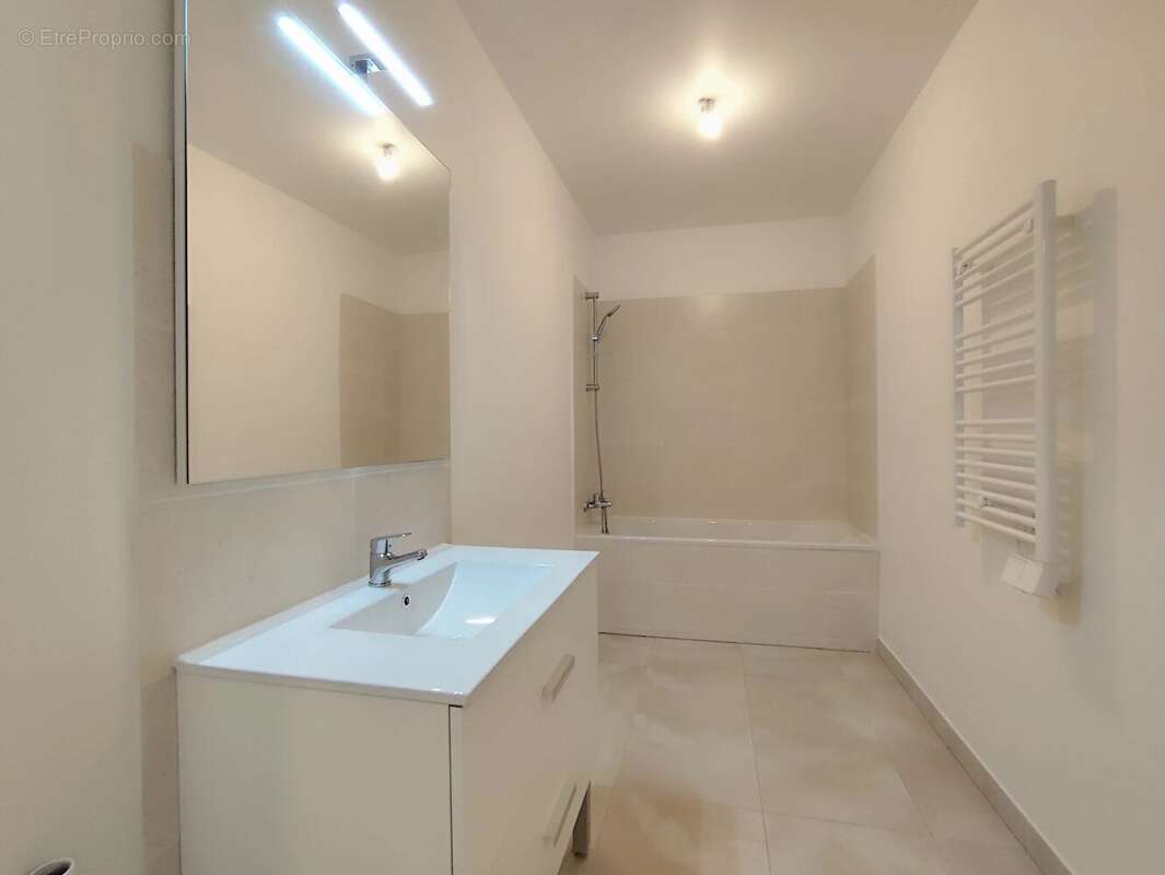 Appartement à GRASSE