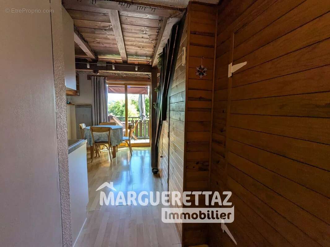 Appartement à ONNION