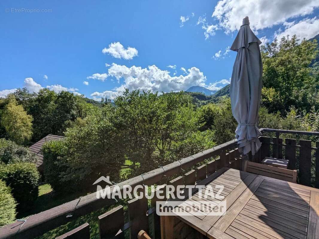 Appartement à ONNION