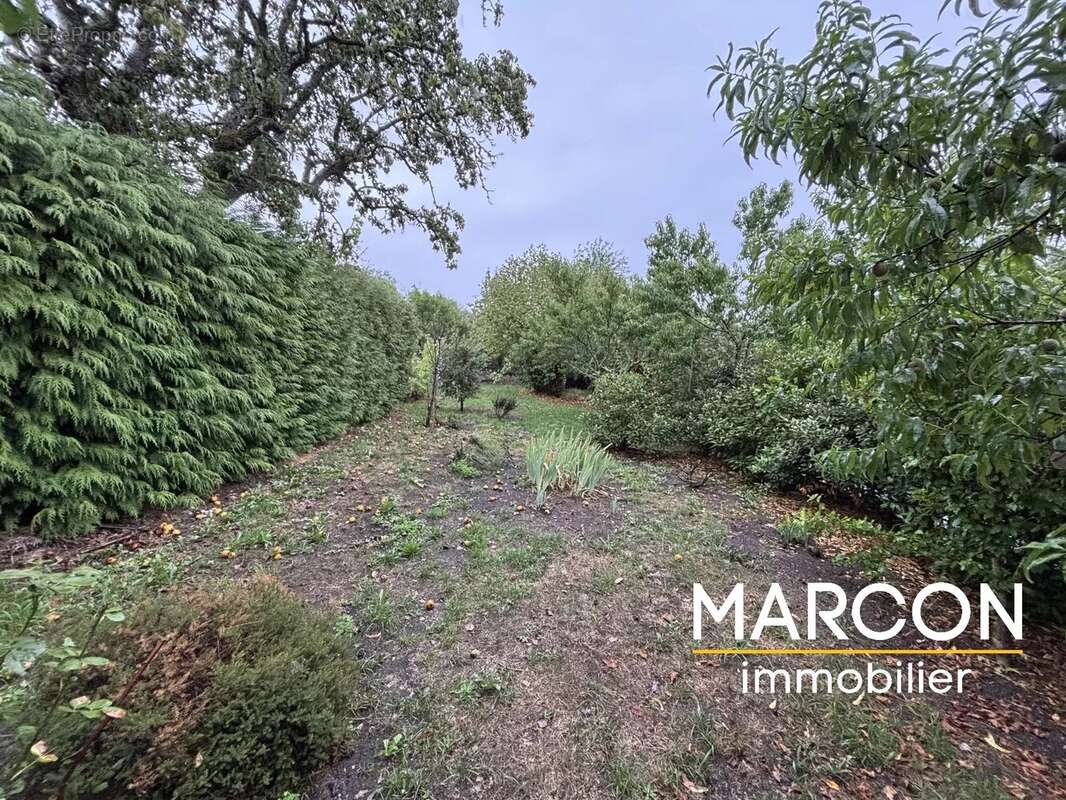 Appartement à SAINT-MEDARD-LA-ROCHETTE