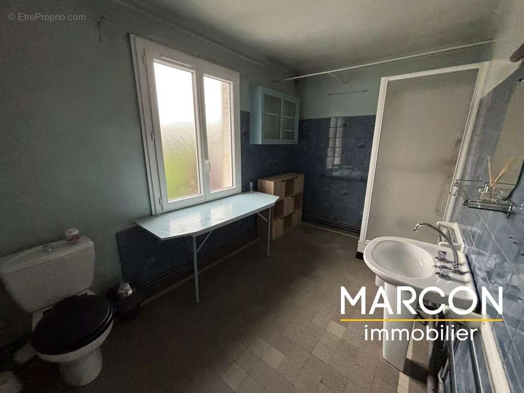 Appartement à SAINT-MEDARD-LA-ROCHETTE