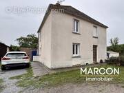 Appartement à SAINT-MEDARD-LA-ROCHETTE