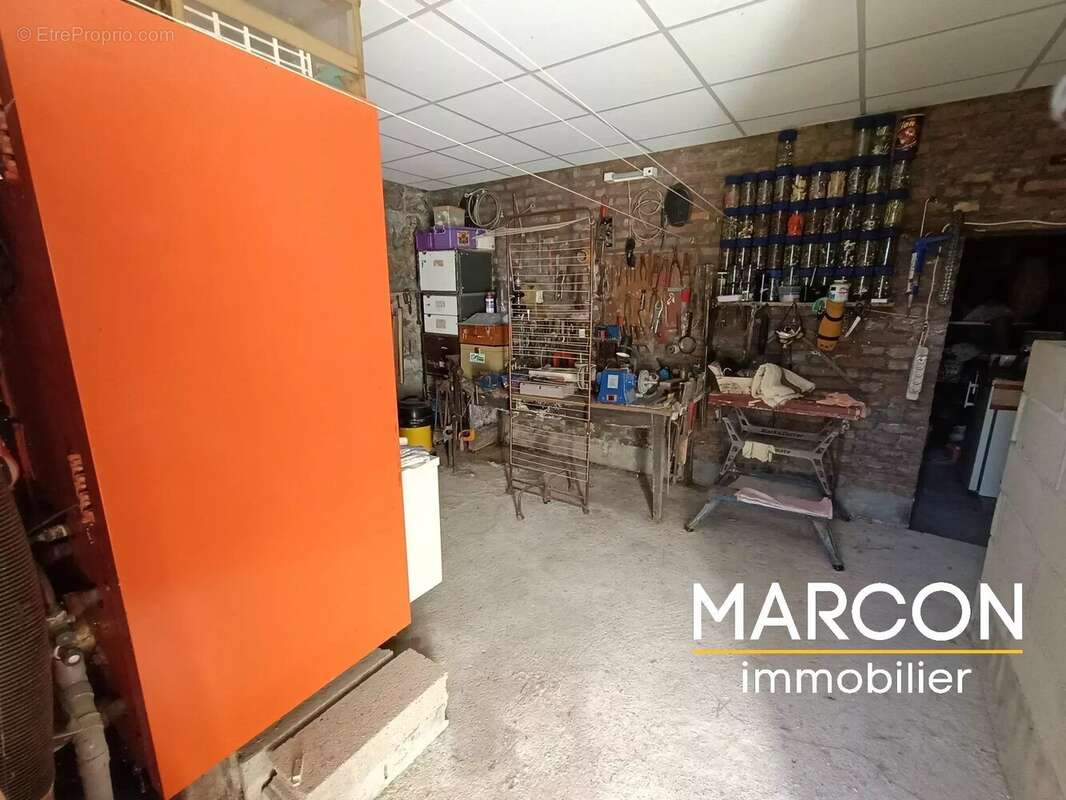 Maison à SAINT-MARTIAL-LE-MONT