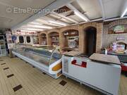 Commerce à ESCAUDAIN