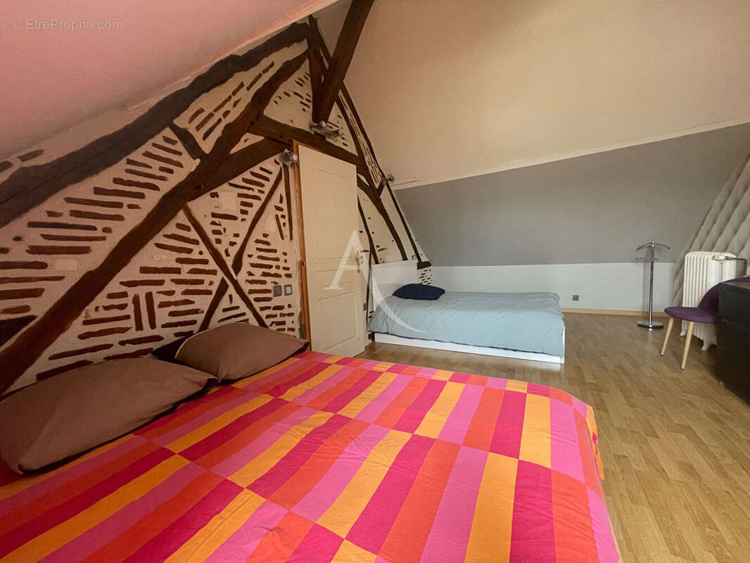 Maison à SAINT-JULIEN-DE-CHEDON