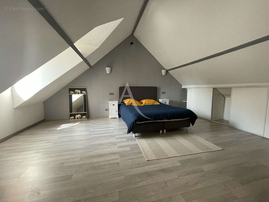 Maison à SAINT-JULIEN-DE-CHEDON