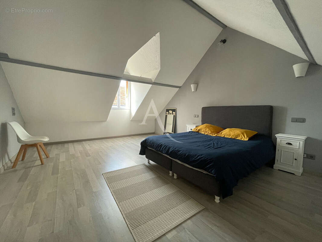 Maison à SAINT-JULIEN-DE-CHEDON