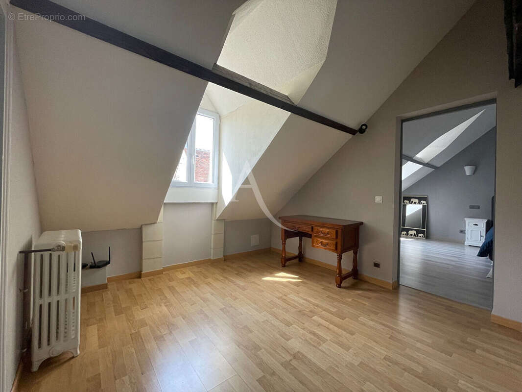 Maison à SAINT-JULIEN-DE-CHEDON