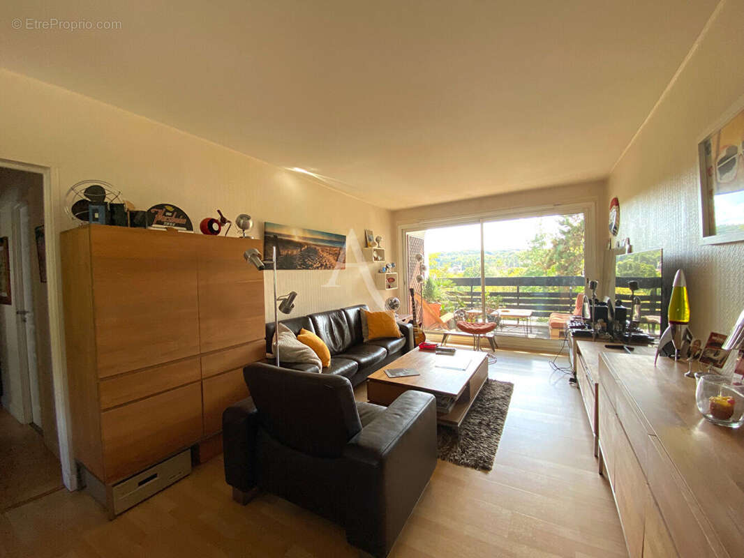 Appartement à GIF-SUR-YVETTE