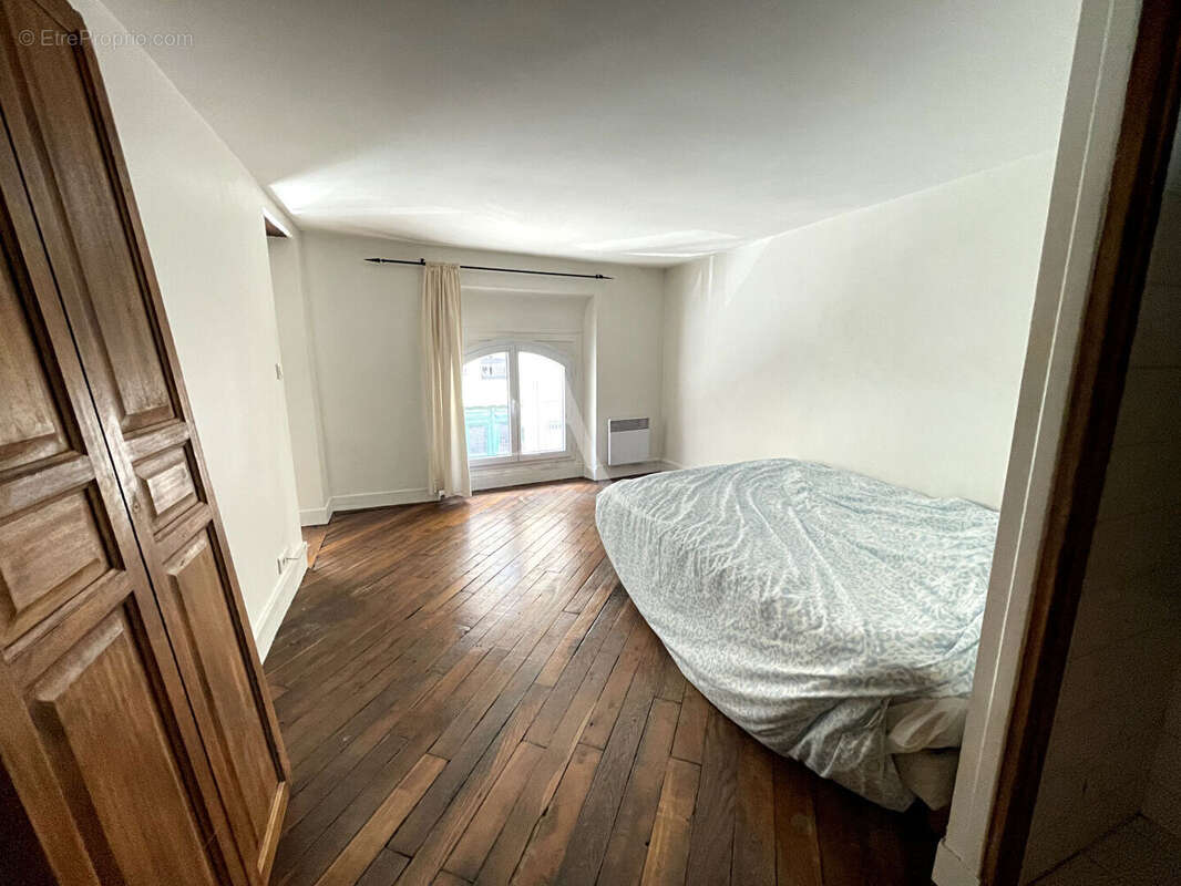 Appartement à PARIS-9E