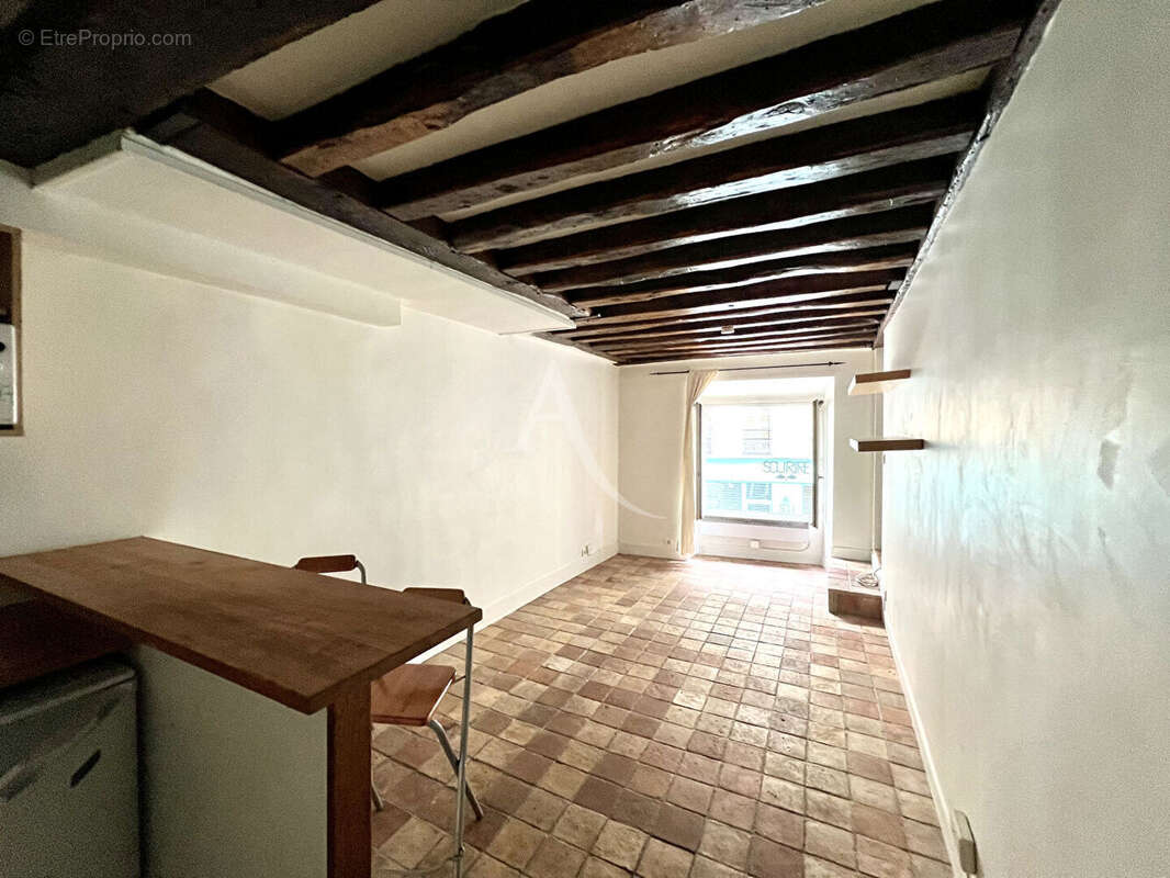 Appartement à PARIS-10E