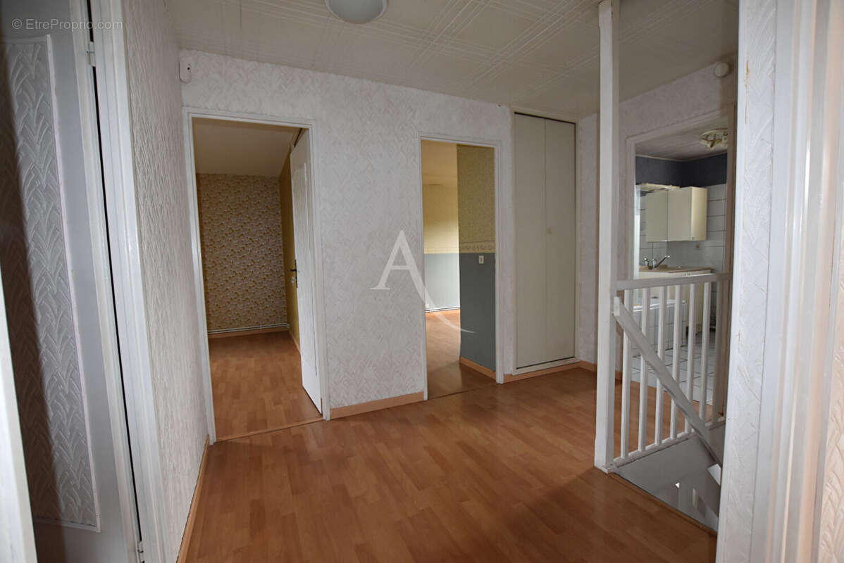 Maison à COMBS-LA-VILLE