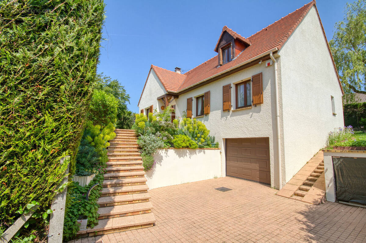 Maison à TRIEL-SUR-SEINE