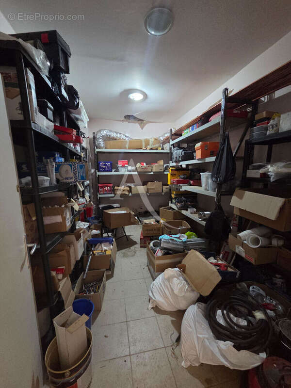 Commerce à PARIS-11E