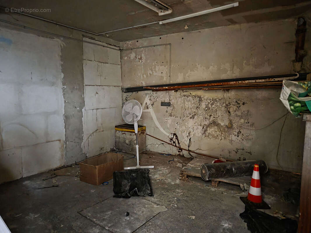 Commerce à PARIS-11E