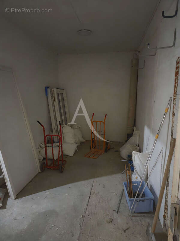 Commerce à PARIS-11E