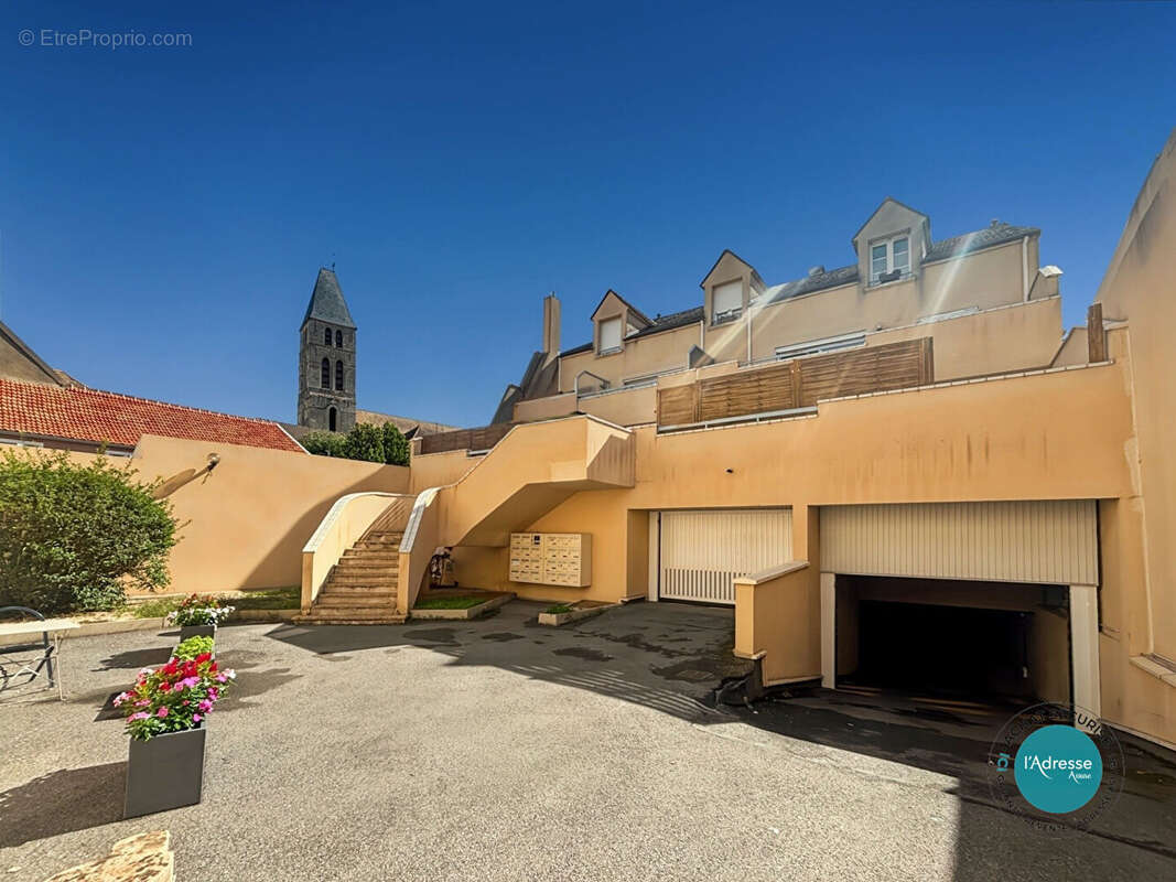 Appartement à MENNECY