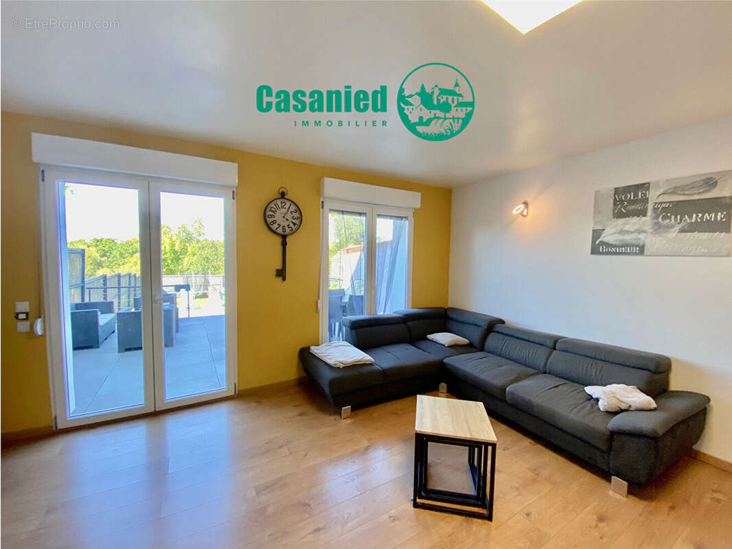 Maison à CHEMERY-LES-DEUX