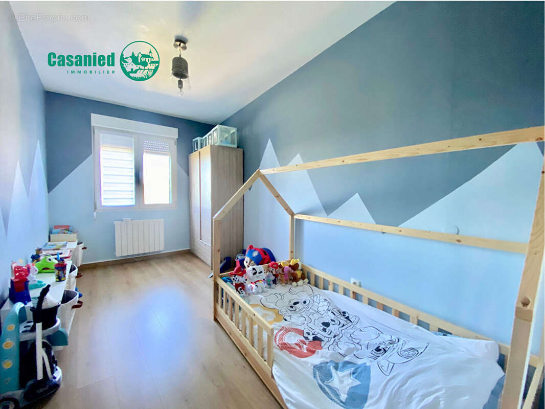 Maison à CHEMERY-LES-DEUX