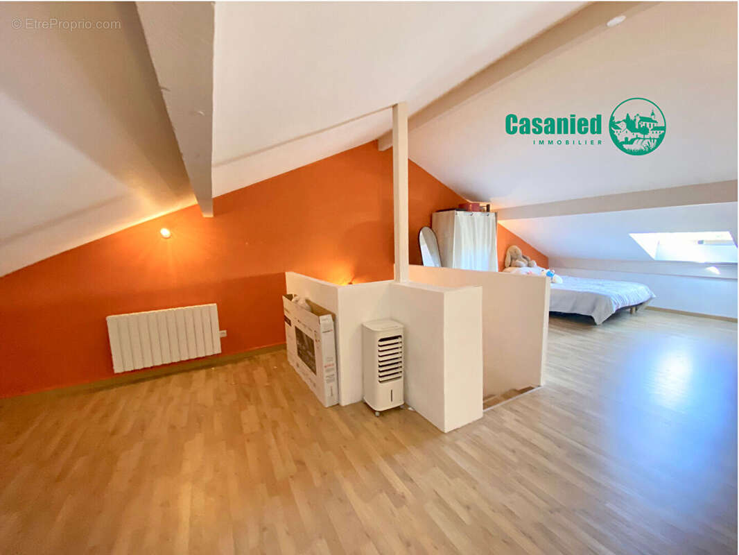 Maison à CHEMERY-LES-DEUX