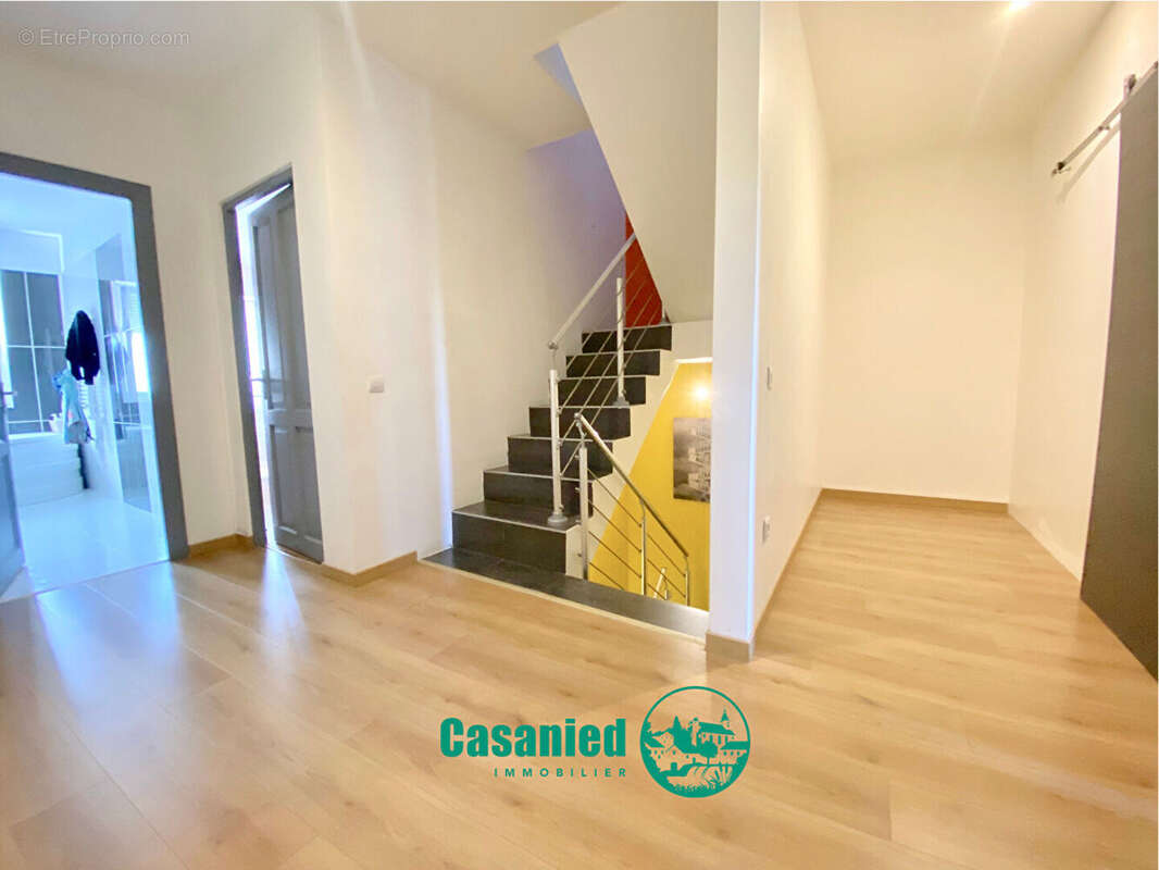 Maison à CHEMERY-LES-DEUX