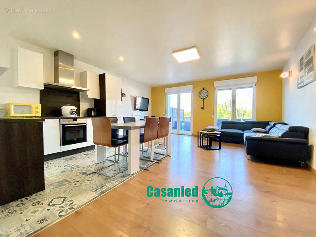 Maison à CHEMERY-LES-DEUX