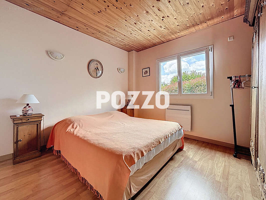 Maison à LA CHAPELLE-CECELIN