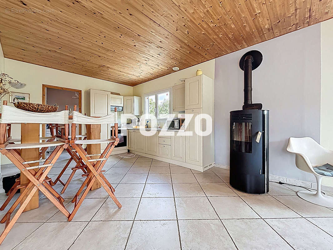 Maison à LA CHAPELLE-CECELIN