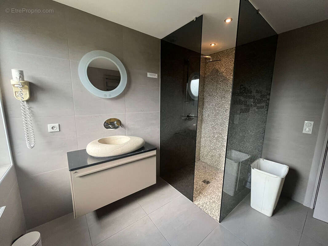 Maison à FOURNETS-LUISANS