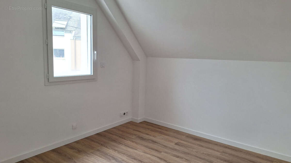 Maison à LA CHAPELLE-DES-MARAIS